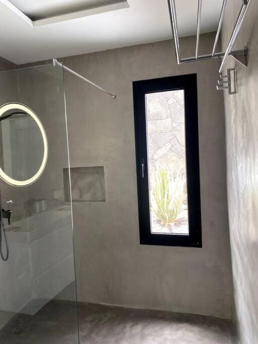 Cosy finca, sea views, jacuzzi House in Isla de Lanzarote