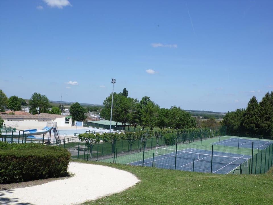 Tennis court