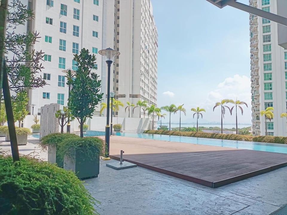 Deluxe Suites 2, Netflix ,2-5 pax, Georgetown Apartment in George Town