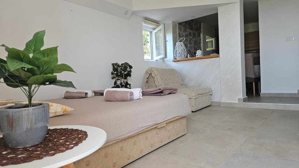 Apartment Cezar Apartment in Kotor Municipality