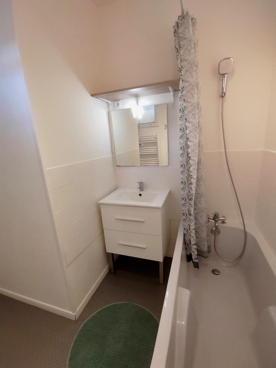 Bathroom, Bath, heating