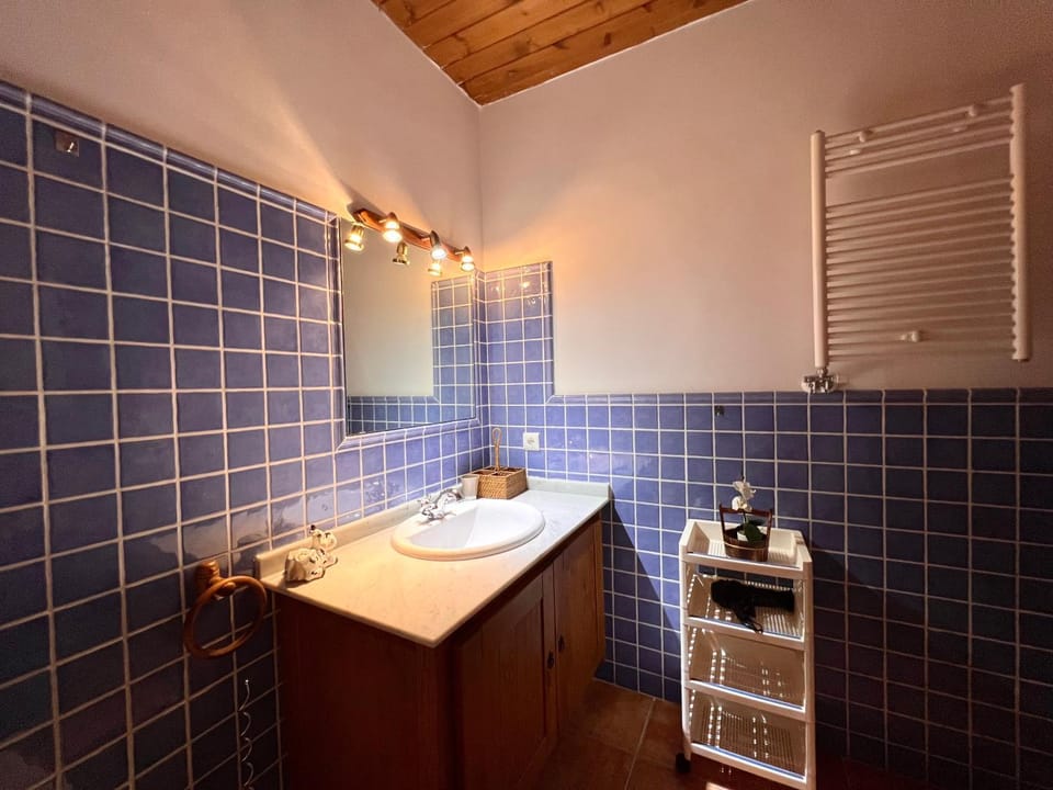 Bathroom, Bath