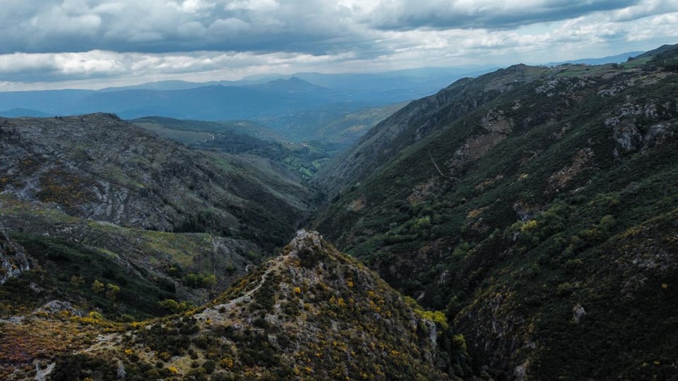 Refúgio Nariz do Mundo (Casa do Meio) House in Vila Real District