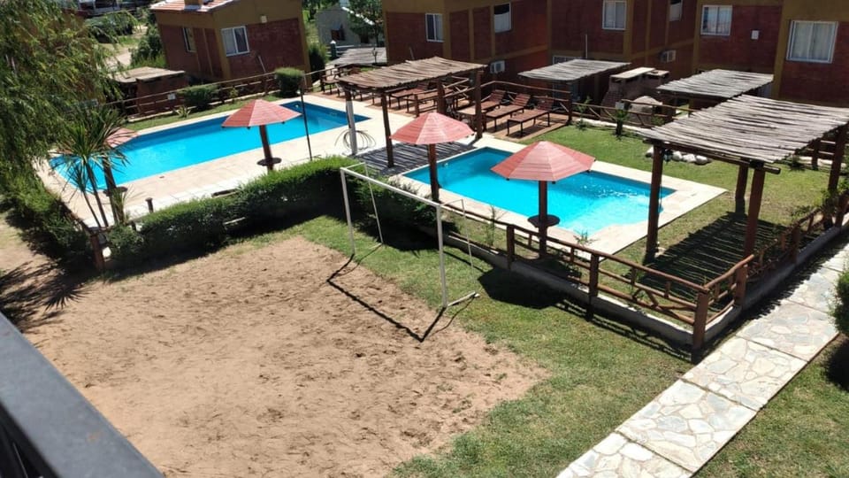 Property building, Patio, Off site, Day, Natural landscape, Children play ground, Game Room, Garden, Hot Tub, View (from property/room), City view, Garden view, Mountain view, Pool view, Street view, Area and facilities, Swimming pool, Swimming pool, Quiet street view, Inner courtyard view, locker, sunbed