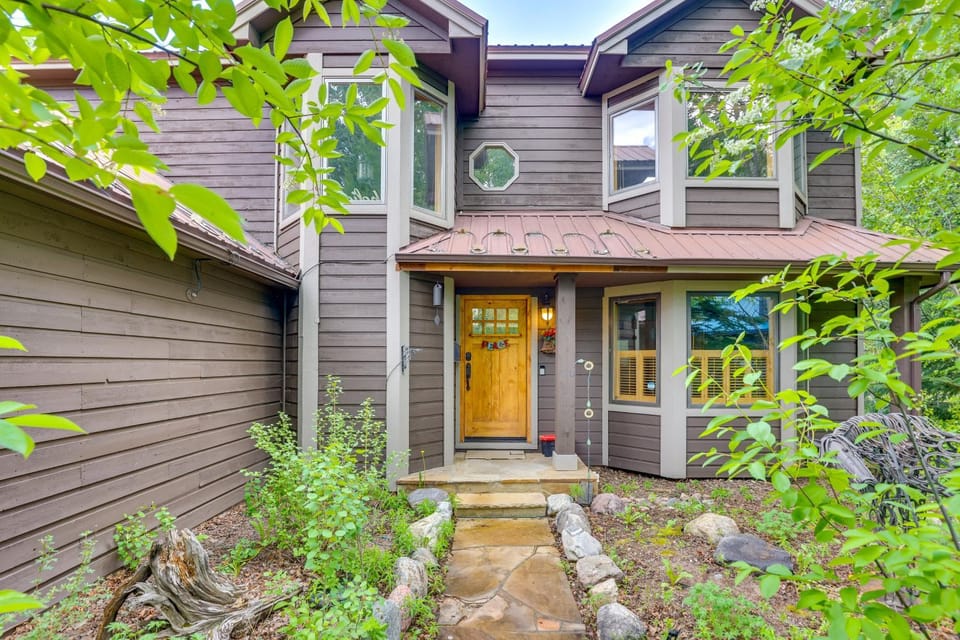 Frisco River Gem Close to Slopes, Trails & Main St House in Frisco