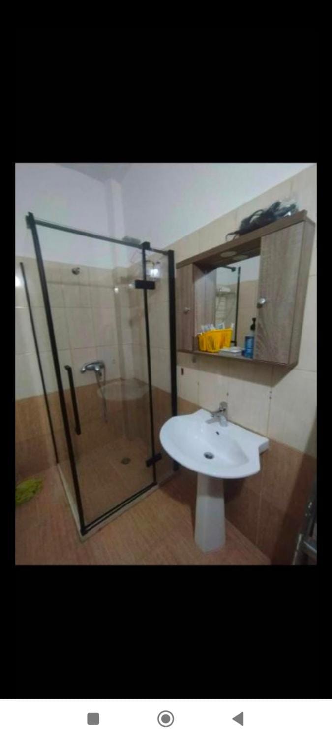 1+1 family flat with balcony Apartment in Tirana County, Albania