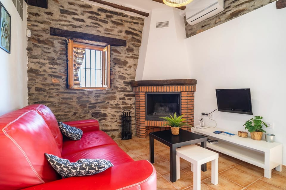 Communal lounge/ TV room, Living room, Seating area, Evening entertainment
