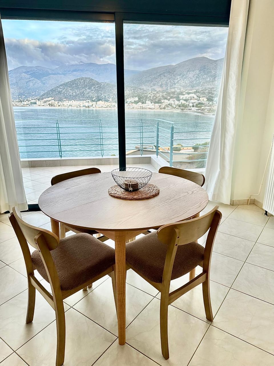 Frosini Seafront Loft Apartment in Stalida