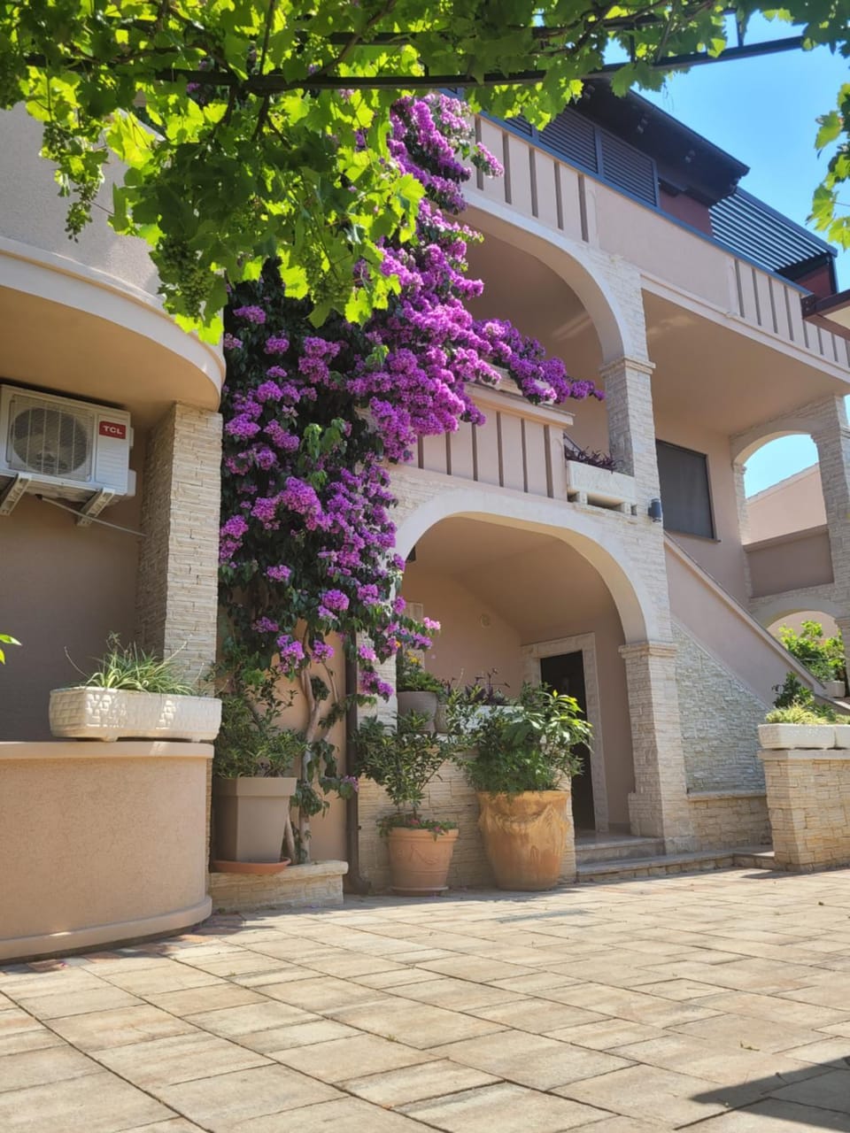 Property building, Balcony/Terrace, Garden view
