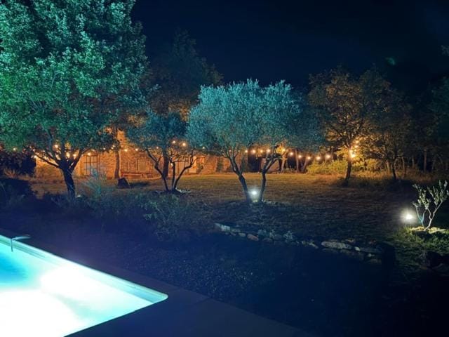 La Bastide des Chênes Lacoste Villa in Lacoste