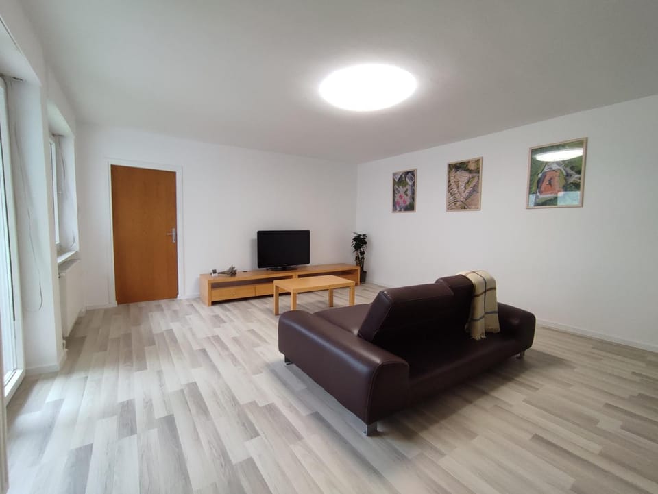 Communal lounge/ TV room, Living room, Seating area