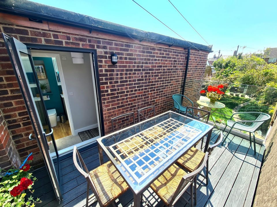 Balcony/Terrace, Dining area