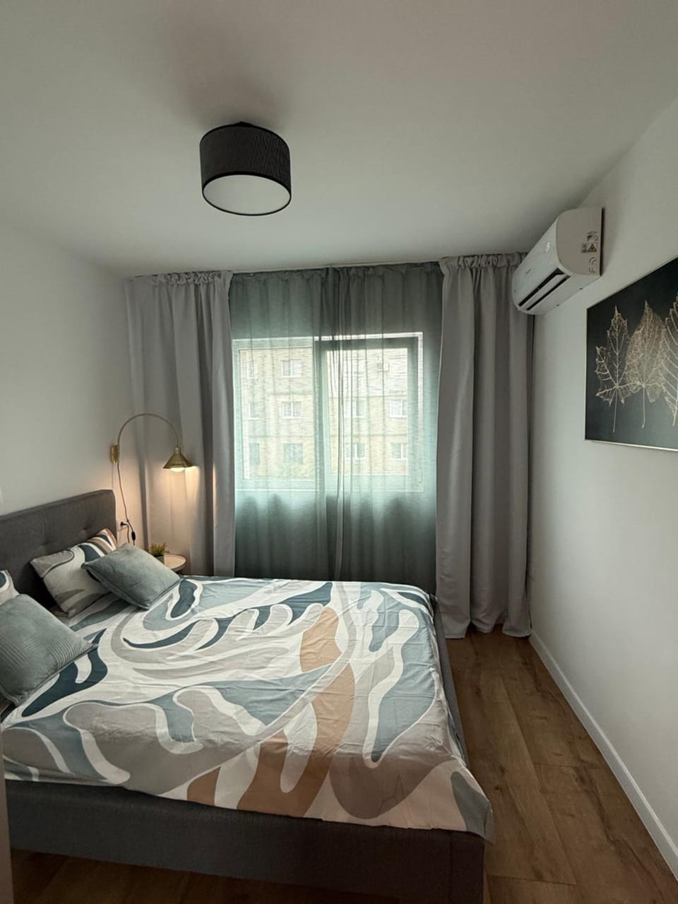 Bed, Bedroom, air conditioner