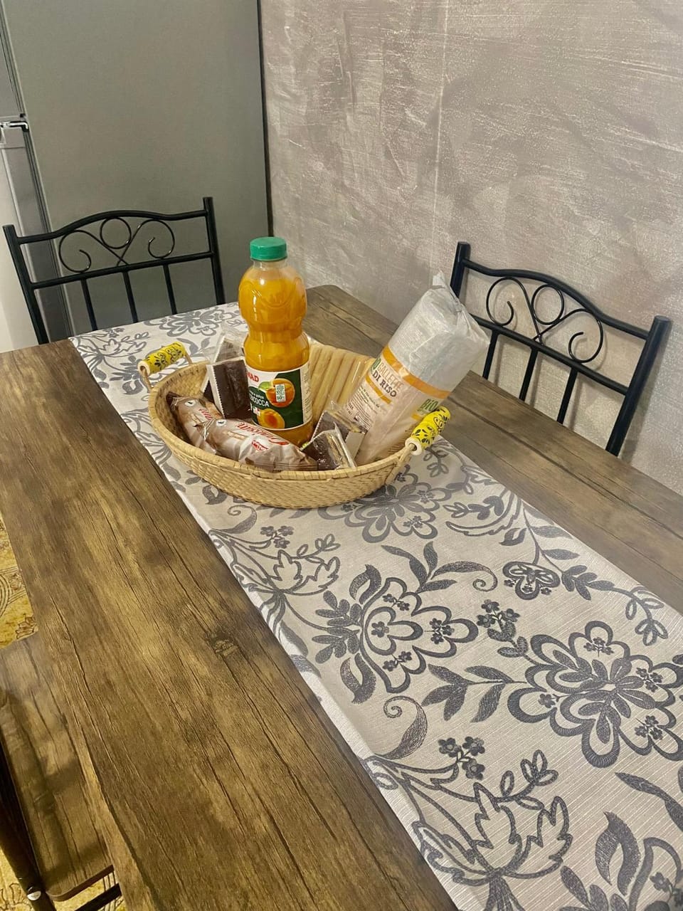 Dining area, Breakfast