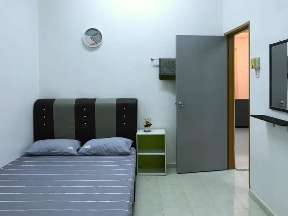 Julia Homestay Taman Tasik Utama MiTC House in Malacca