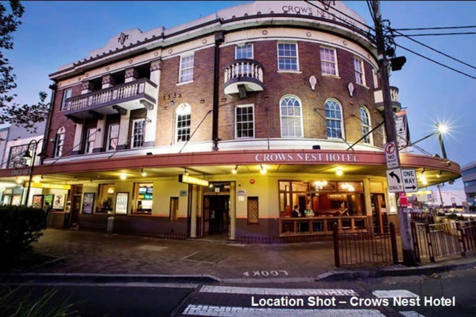 CN016-Modern Crows Nest Apartment, Easy CBD Access Apartment in Sydney