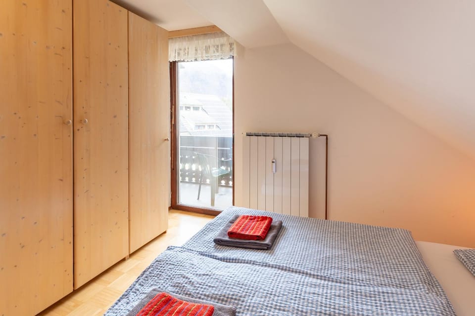 Bed, Photo of the whole room, Bedroom, towels, wardrobe