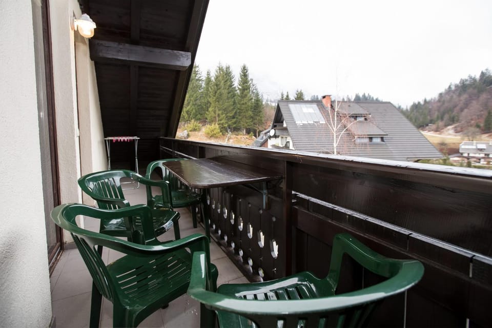 View (from property/room), Balcony/Terrace