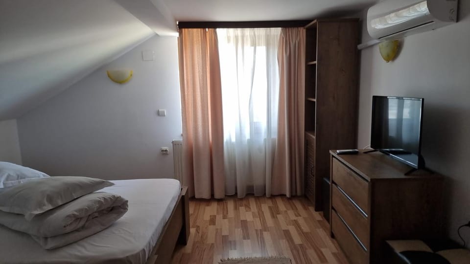 Hanul Ancutei Bed and Breakfast in Romania