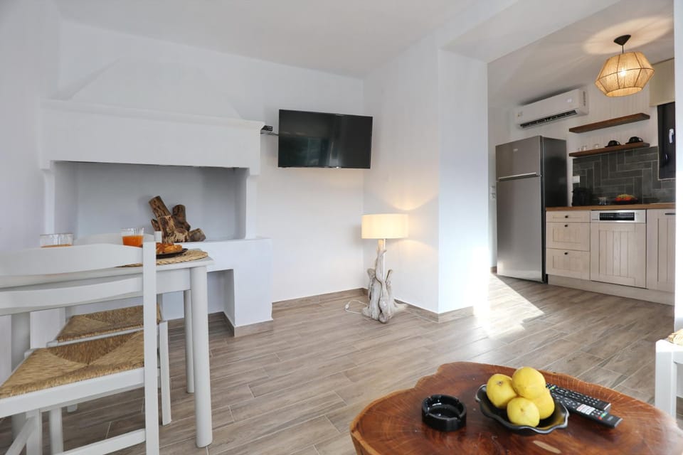 TV and multimedia, Dining area