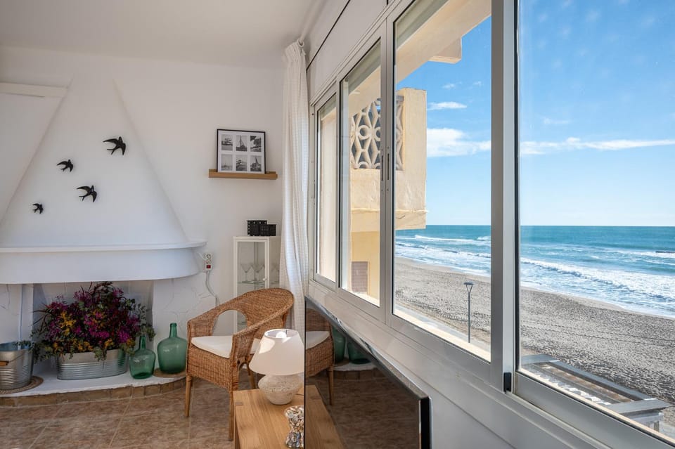 Living room, Sea view