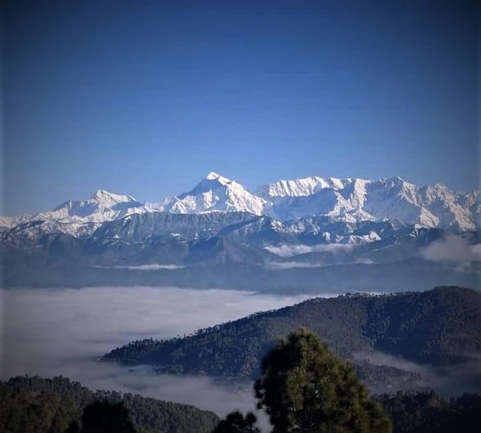 Property building, Day, Natural landscape, Mountain view