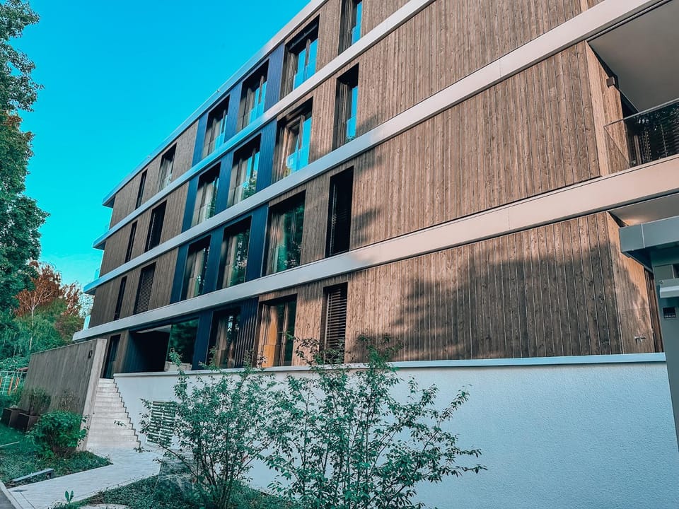 Property building, Day