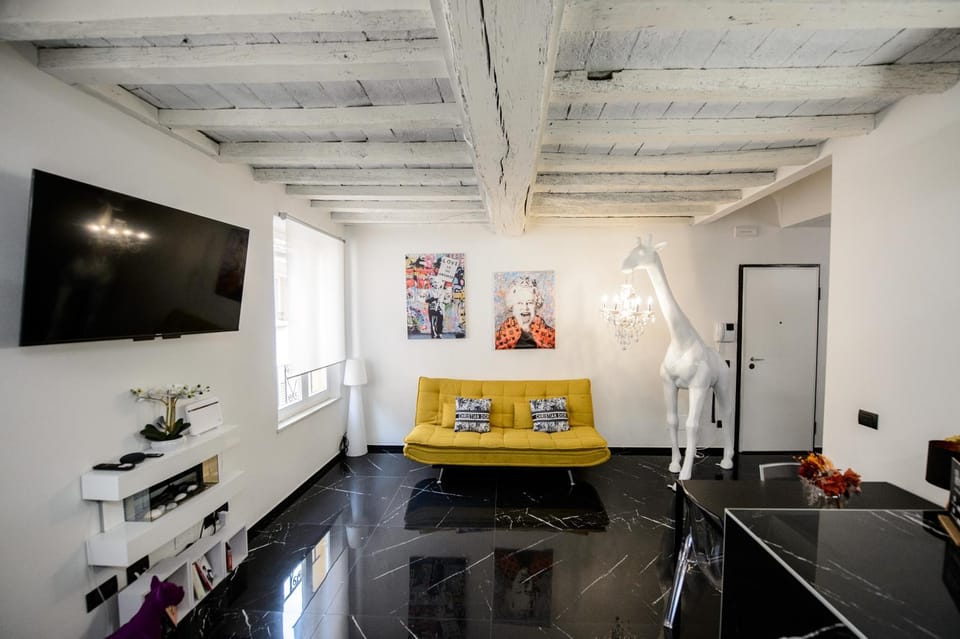 TV and multimedia, Living room, Seating area, Dining area, Evening entertainment