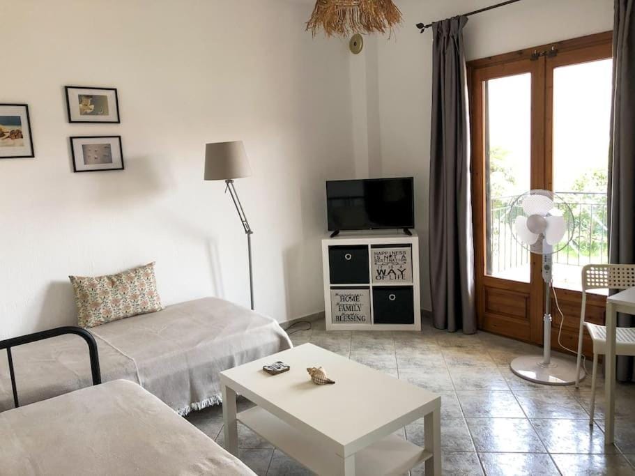 Communal lounge/ TV room, TV and multimedia