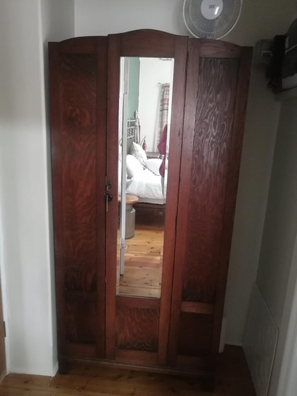 Bedroom, wardrobe