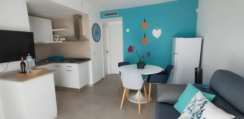 Living room, Dining area, kitchen