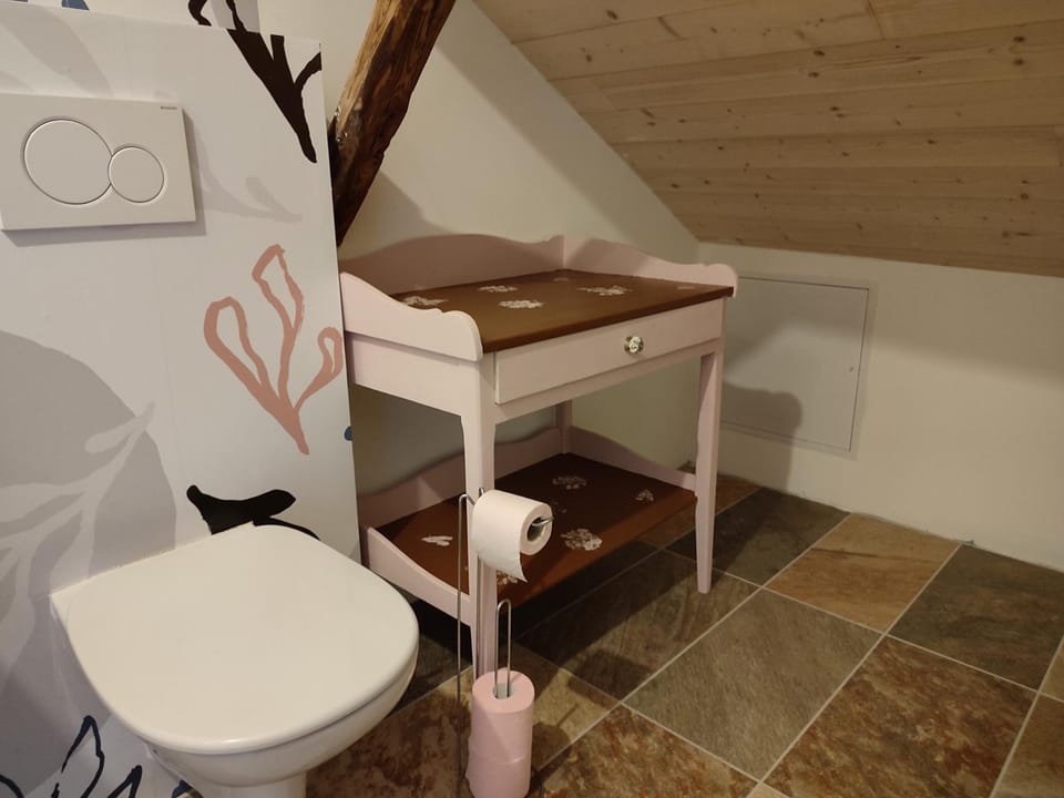 Bathroom, Bedroom