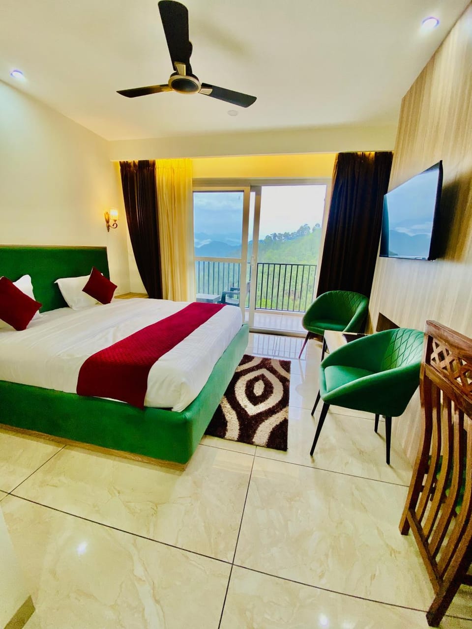 Hotel Pines And Peeks By Tws Hotels Hotel in Himachal Pradesh