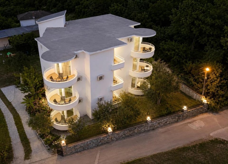 Apartments Katana Bed and Breakfast in Ulcinj Municipality