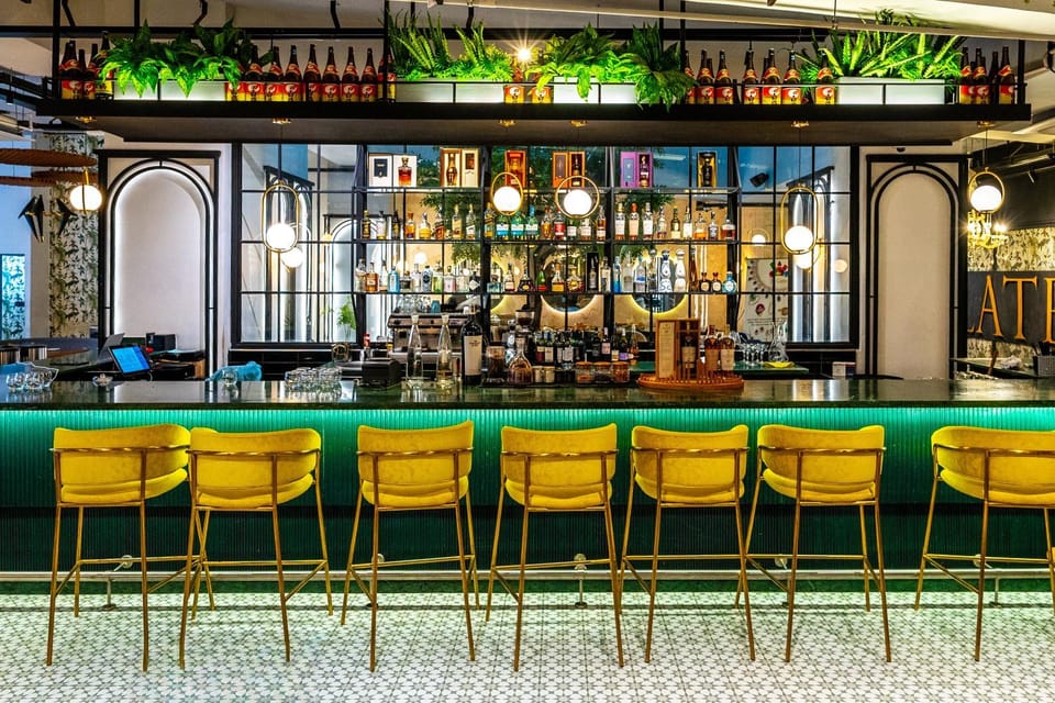 Lounge or bar, Seating area