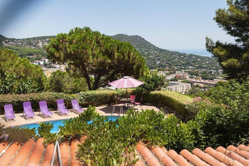 Wonderful house in the mountains with sea views Villa in Maresme