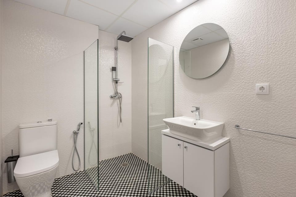 Shower, Bathroom