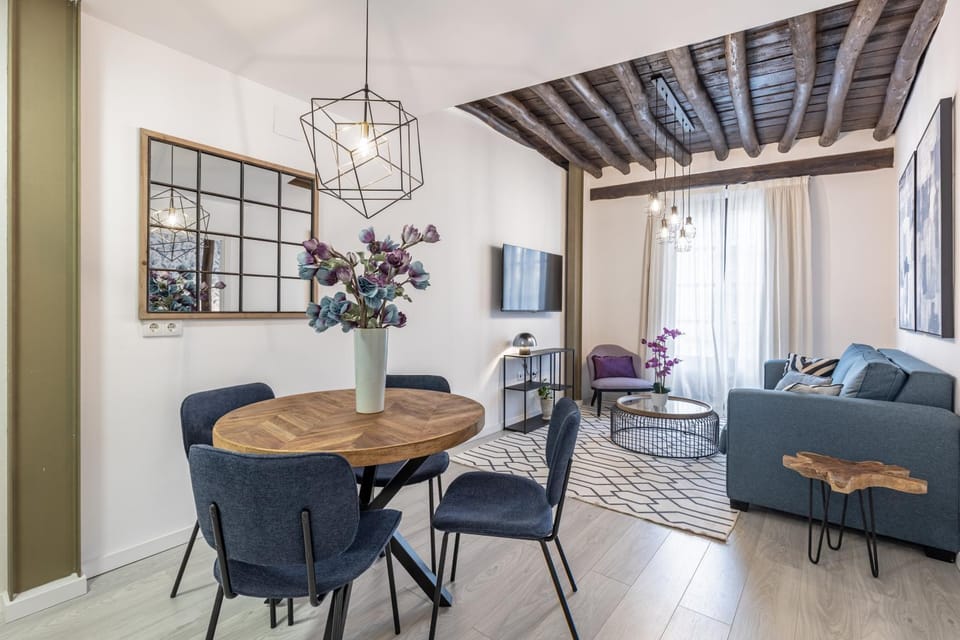 TV and multimedia, Living room, Dining area