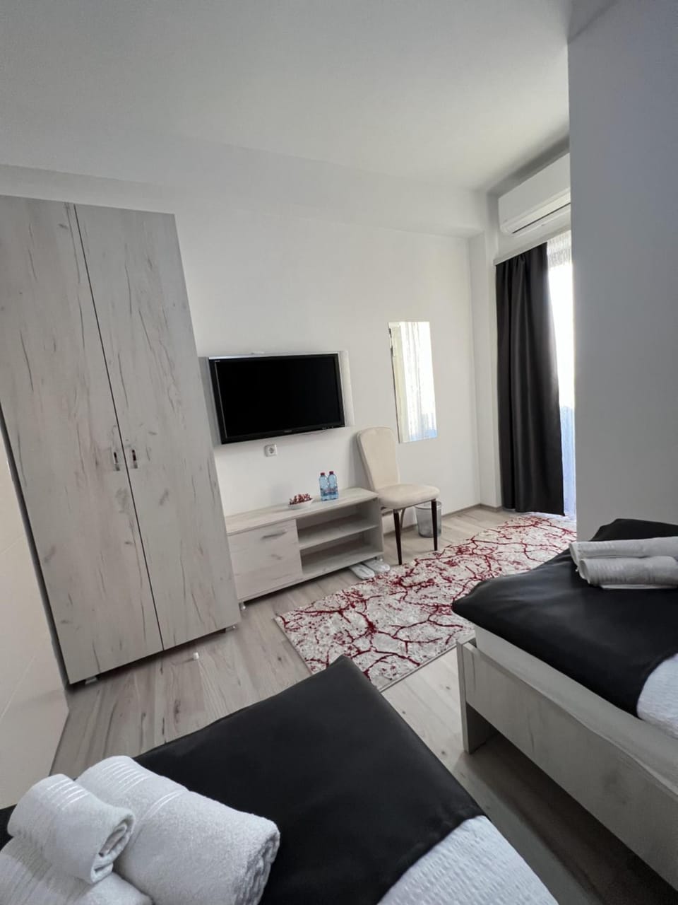 TV and multimedia, wardrobe