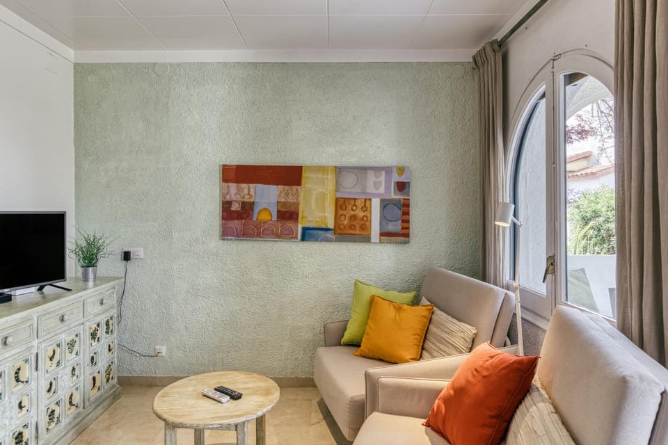Property building, Living room