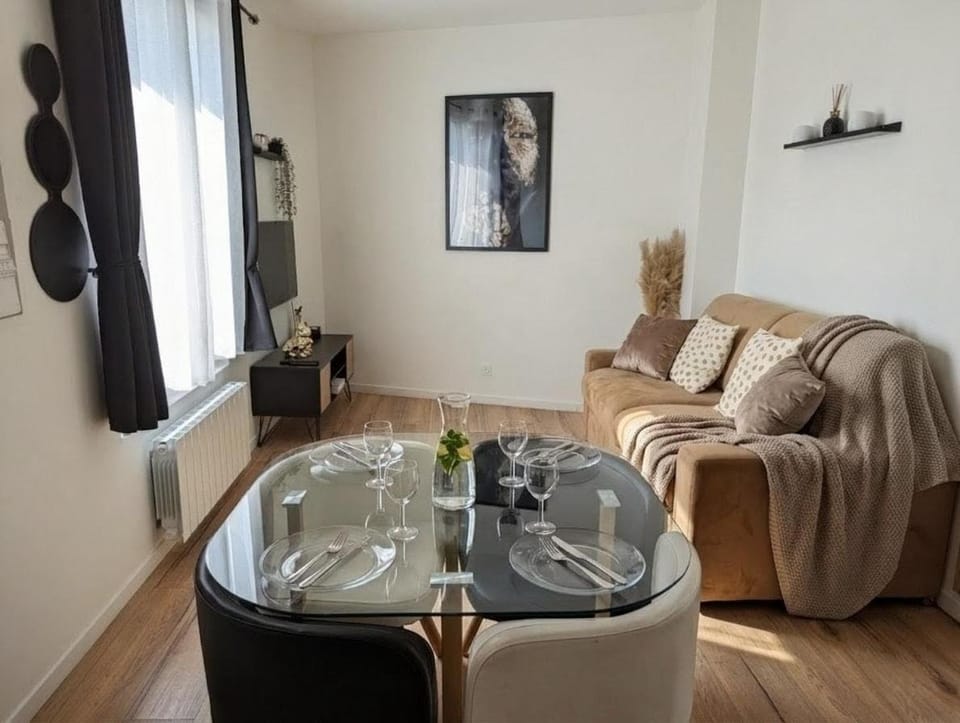 *J'y suis j'y reste* - proche de Paris Apartment in Île-de-France