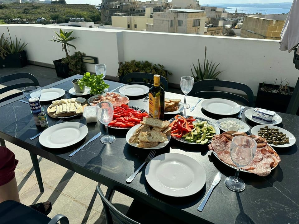 Millennium Penthouse with private Hot Tub Gozo Apartment in Malta