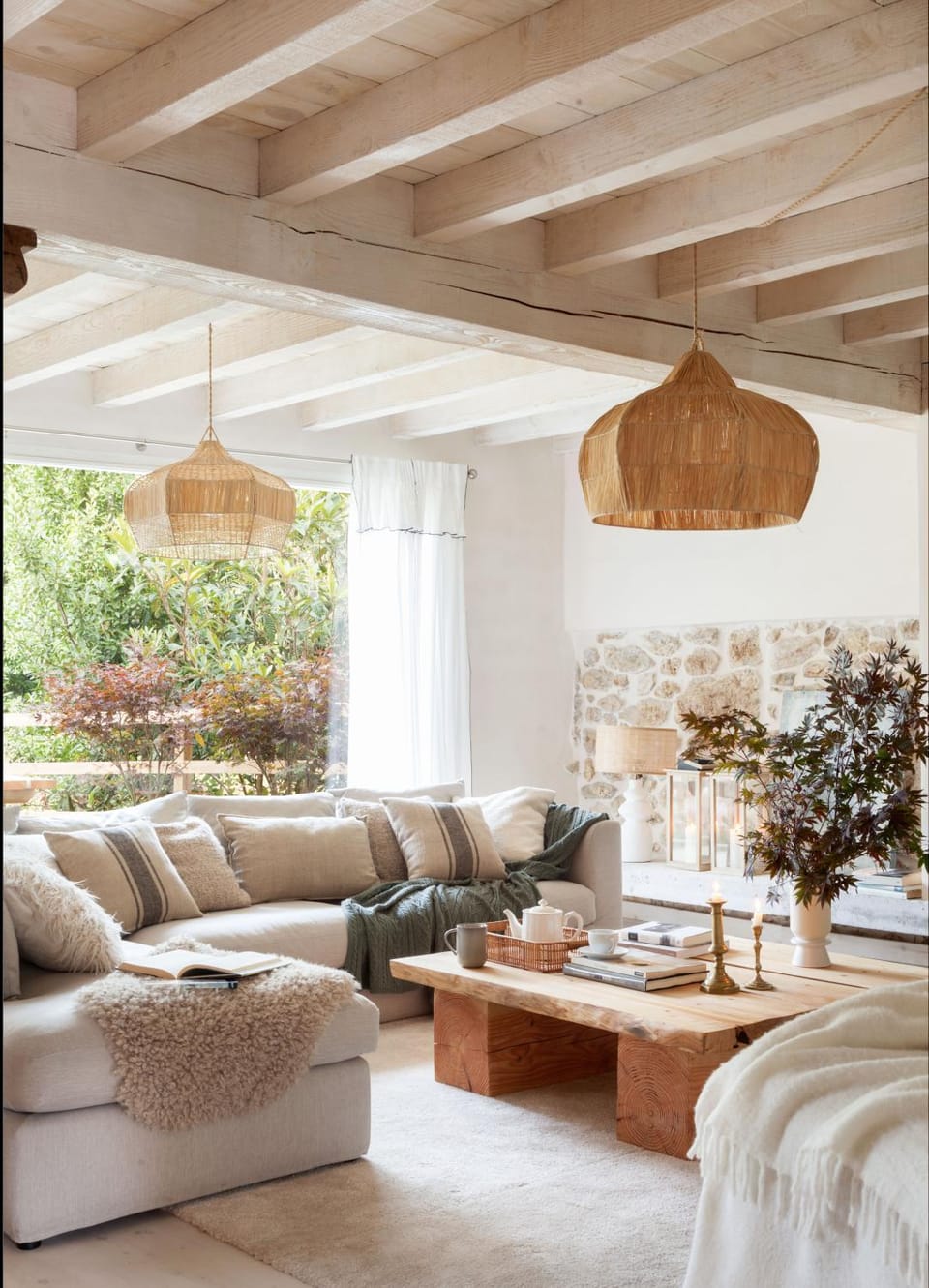 Living room, Garden view