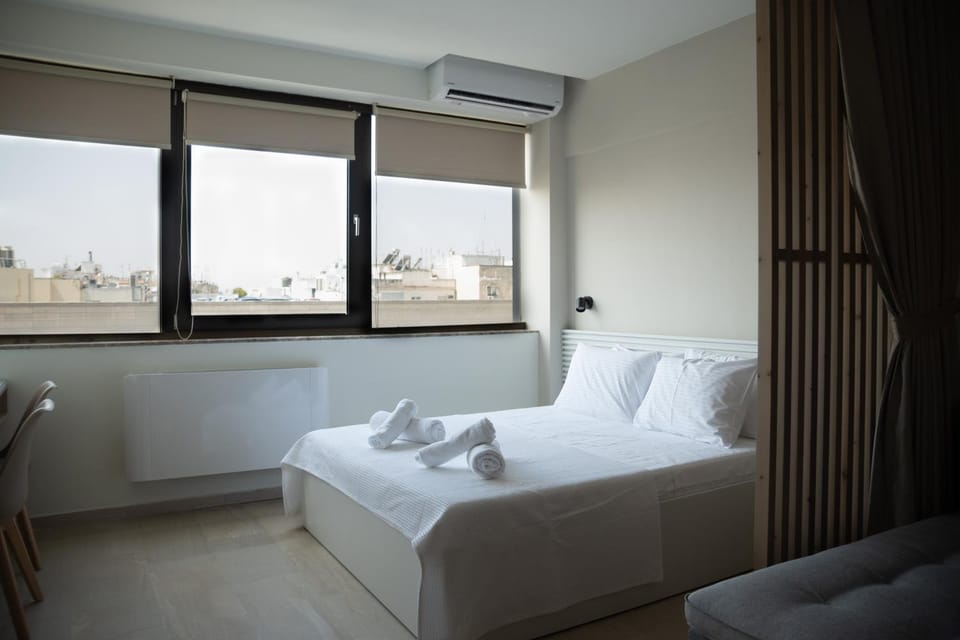 Bedroom, towels, air conditioner
