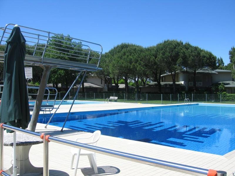 Day, Swimming pool, Swimming pool