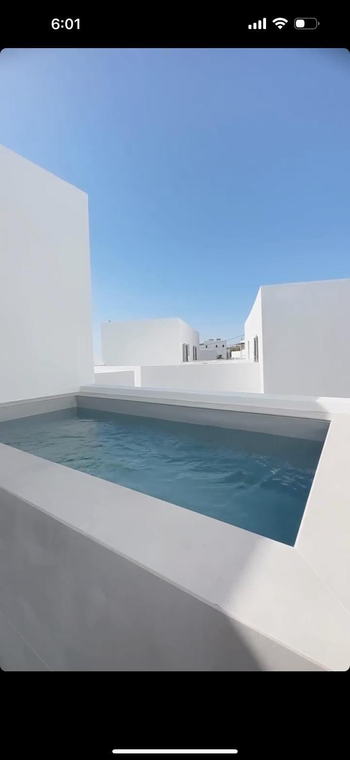 Pool view, Swimming pool