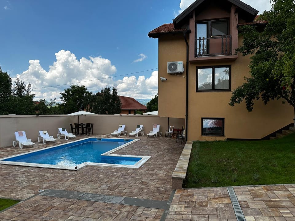 Property building, Swimming pool