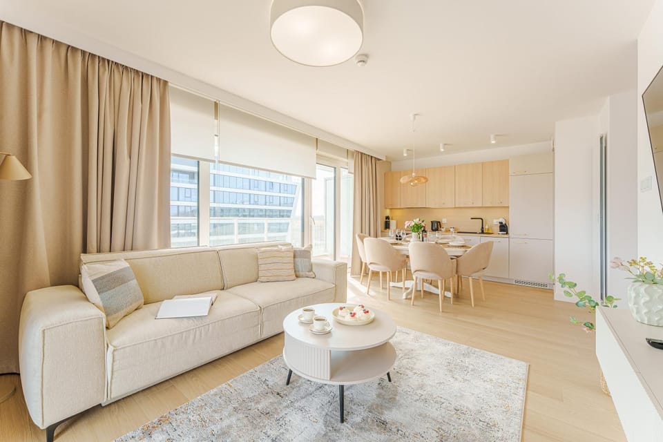 Kitchen or kitchenette, Living room, Seating area, Dining area