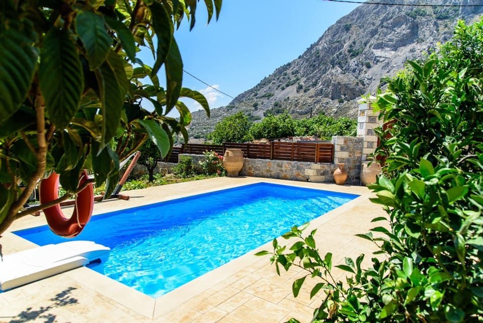 Garden, Other, Mountain view, Swimming pool, sunbed