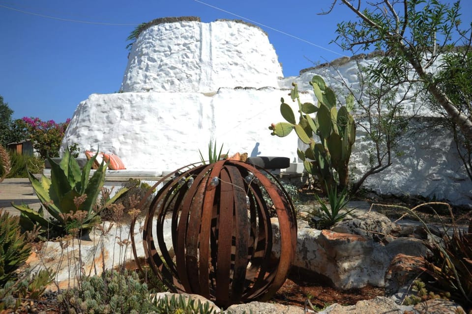 Trullo Mareposa Bed and Breakfast in Apulia